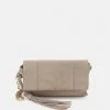 Anna Field LEATHER - Clutch - Taupe, Mujer -Anna Field Ventas 2022 3c504f2342e84c709f7f75dcd1225582
