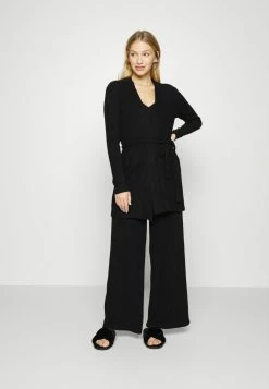 Anna Field RIB 3 PIECE PYJAMA - Pijama - Black, Mujer 11 Anna Field RIB 3 PIECE PYJAMA - Pijama - Black, Mujer -Anna Field Ventas 2022 50663ad8cb0c4c45bebe3b86ceb6fe59