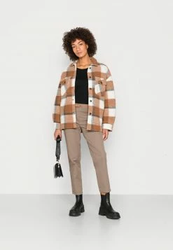 Anna Field Pantalones Chinos - Taupe, Mujer 8 Anna Field Pantalones Chinos - Taupe, Mujer -Anna Field Ventas 2022 5b48c8bc7307414aa7a2aba6c64b826b