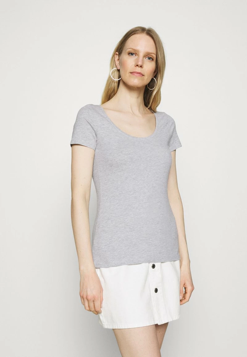 Anna Field 3 PACK - Camiseta Básica - White/mottled Light Grey/light Green, Mujer 7 Anna Field 3 PACK - Camiseta Básica - White/mottled Light Grey/light Green, Mujer - Imagen 5