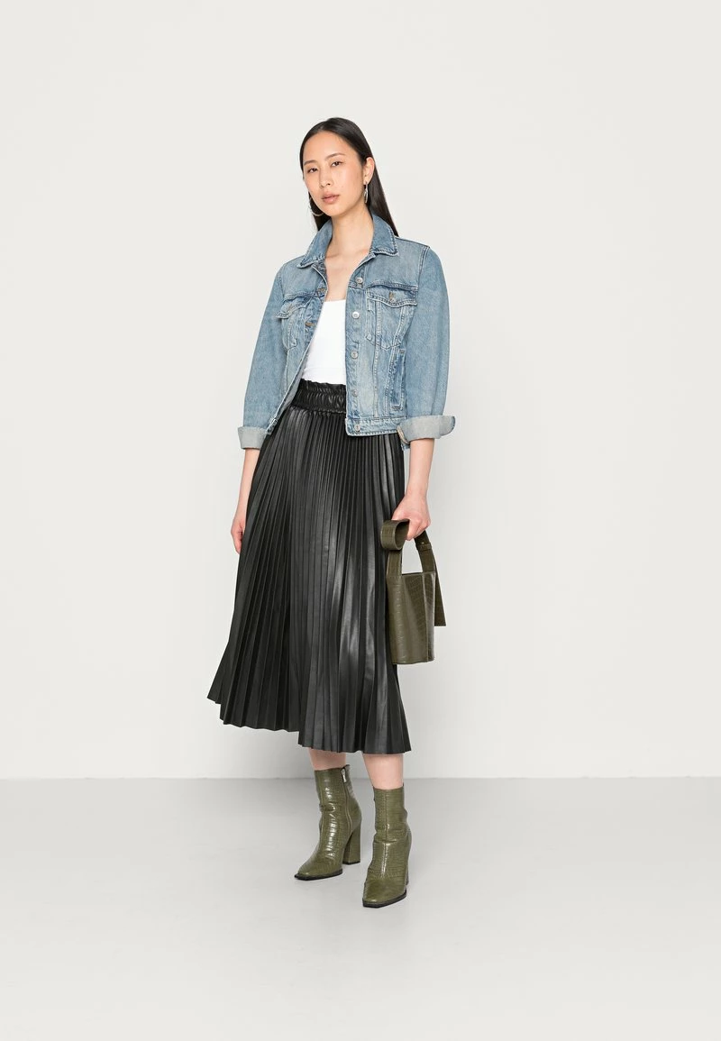 Anna Field MINIMAL TANK WITH SQUARE ROUND NECKLINE - Top - White, Mujer 4 Anna Field MINIMAL TANK WITH SQUARE ROUND NECKLINE - Top - White, Mujer - Imagen 2