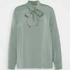 Anna Field Pussy Bow Blouse - Blusa - Green, Mujer 1 Anna Field Pussy Bow Blouse - Blusa - Green, Mujer -Anna Field Ventas 2022 a77407d68a924ff9ba199a0511ac6ffd