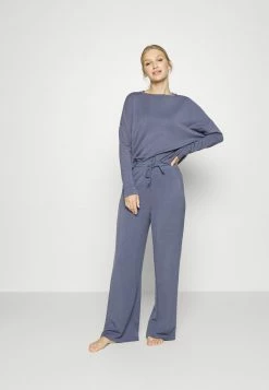 Anna Field LOUNGE SET - Pijama - Blue, Mujer 9 Anna Field LOUNGE SET - Pijama - Blue, Mujer -Anna Field Ventas 2022 e36cbb293d8a4582b59ed835f296637d