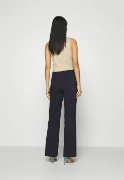 Anna Field FLARED BUSINESS TROUSERS - Pantalones - Dark Blue, Mujer 11 Anna Field FLARED BUSINESS TROUSERS - Pantalones - Dark Blue, Mujer -Anna Field Ventas 2022 e5132eab8d6b4c3da48502ce3d0d445b