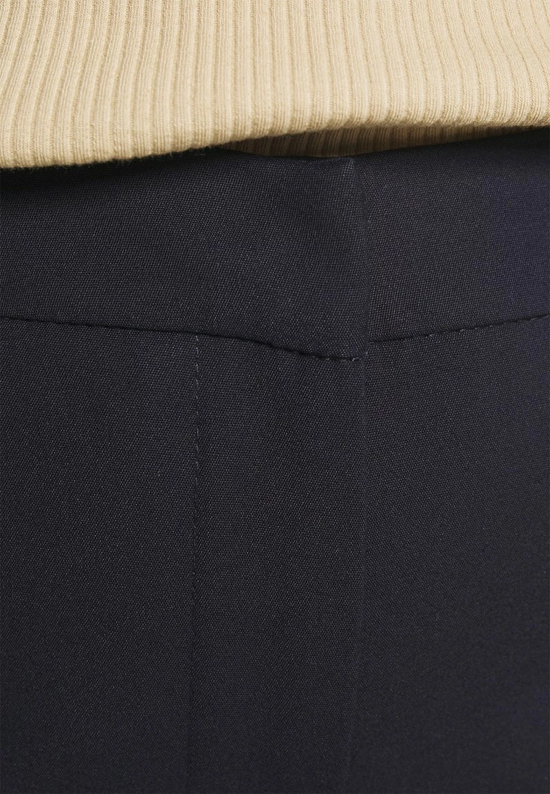Anna Field FLARED BUSINESS TROUSERS - Pantalones - Dark Blue, Mujer 6 Anna Field FLARED BUSINESS TROUSERS - Pantalones - Dark Blue, Mujer - Imagen 4