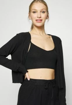 Anna Field 3 PIECE COSY RIB SET - Pijama - Black, Mujer 16 Anna Field 3 PIECE COSY RIB SET - Pijama - Black, Mujer -Anna Field Ventas 2022 f5ae257448544f73bca8527765b4a381