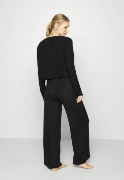 Anna Field 3 PIECE COSY RIB SET - Pijama - Black, Mujer 13 Anna Field 3 PIECE COSY RIB SET - Pijama - Black, Mujer -Anna Field Ventas 2022 fba302797f6845daad7994dd6e92da74